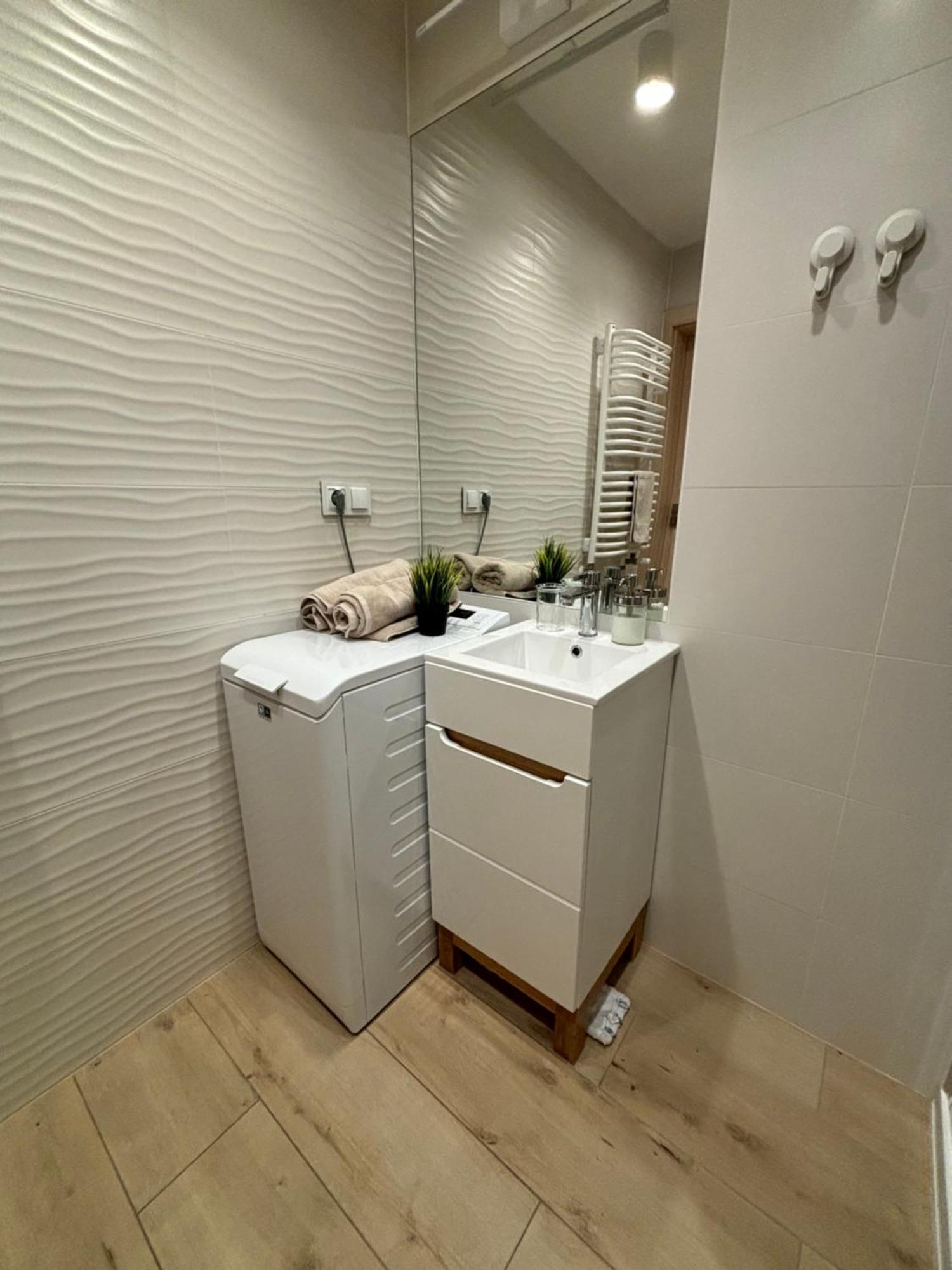 Chopin Park Lux Apartment, Self Check-In 24H, Free Parking, Air-Conditioning Poznan Ruang foto